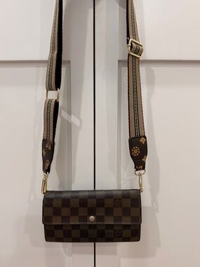 LV Damier Ebene Sarah Wallet, Bag Strap, Stellar Times EDP, Dust Bag✨ & COA!!